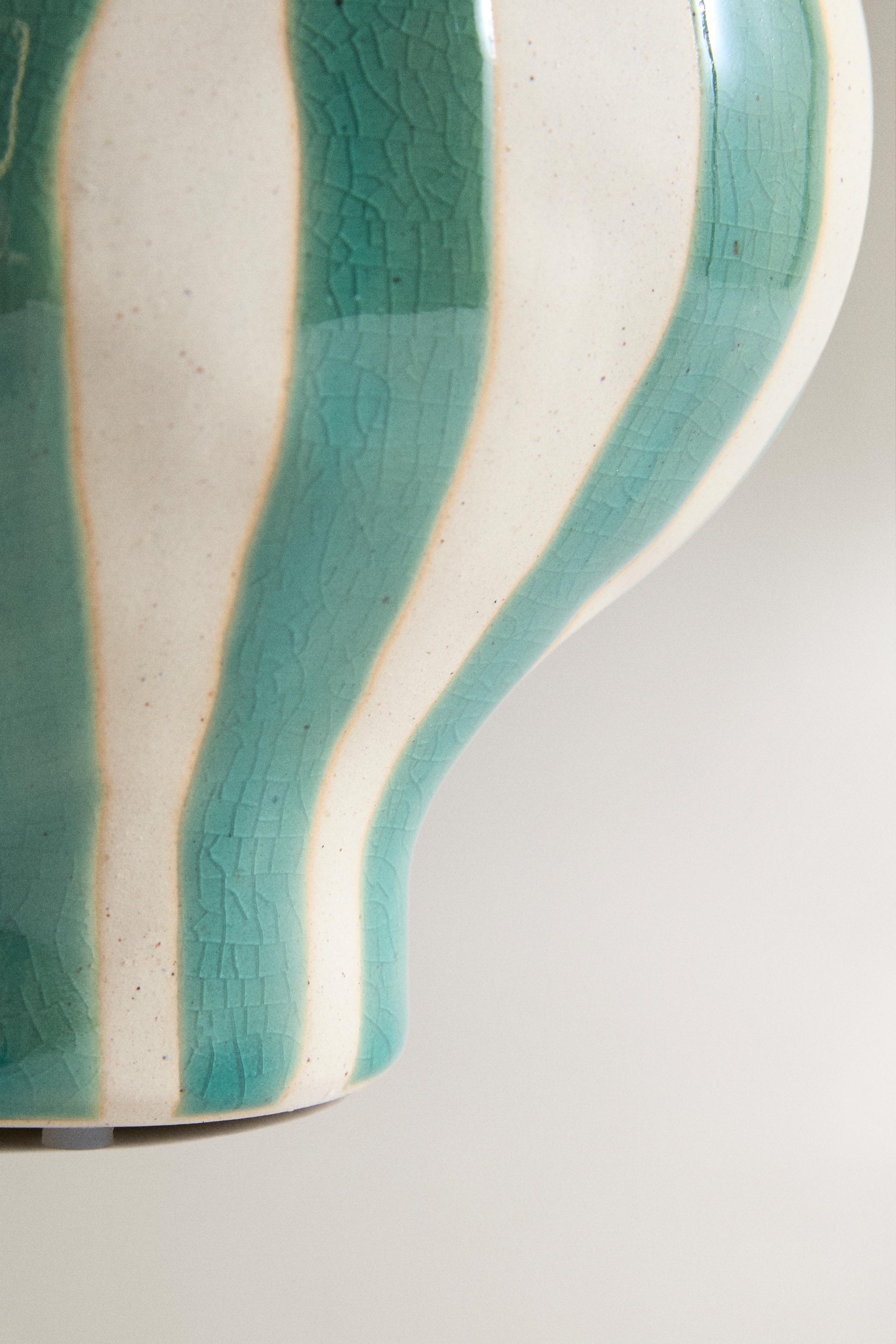 VASE DÉCORATIF CÉRAMIQUE IRRÉGULIER